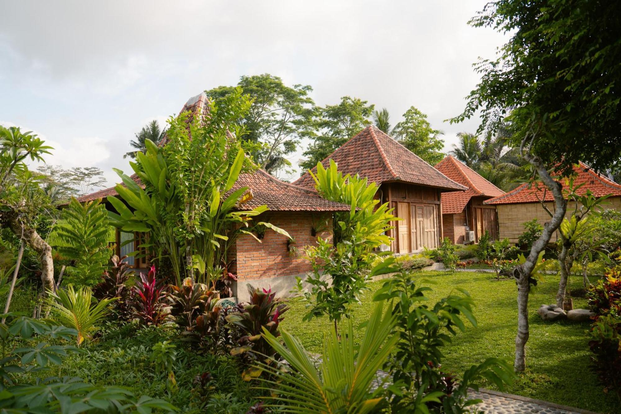 Kubu Sakian Villa And Restaurant Sidemen Silebeng Exterior foto